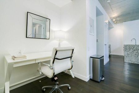 For Lease - 75 Portland Street Unit# 425, Toronto, Ontario - Photo 4