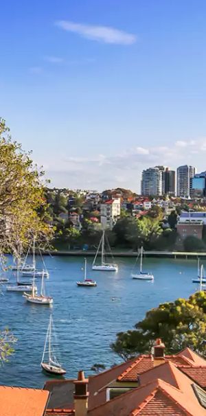 SPACIOUS AND MODERN TWO BEDROOM APARTMENT WITH STUNNING HARBOUR VIEWS AND BALCONY - Photo 2