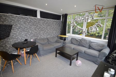 Dennistead Crescent - Photo 5