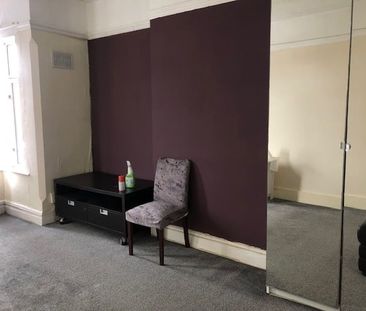 2 Bed Flat, Ashburnham Road, LU1 - Photo 4