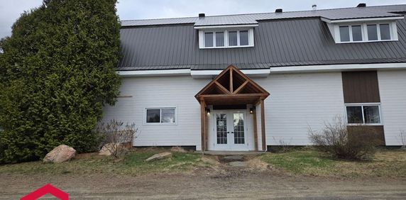 Appartement Grandes-Piles À Louer - Photo 2