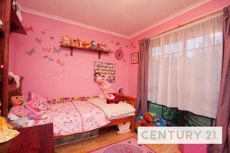 Comfortable Family Home - Photo 5