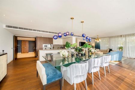 4 bedroom flat to rent - Photo 2