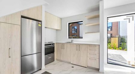 Modern One-Bedroom Living with Private Patio - Photo 2