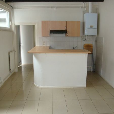 APPARTEMENT - 36 m2 - 2 pièces ruelle de l eglise à SARREGUEMINES 57200 - Photo 3