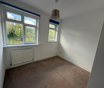 4 bedroom semi-detached house to rent - Photo 6