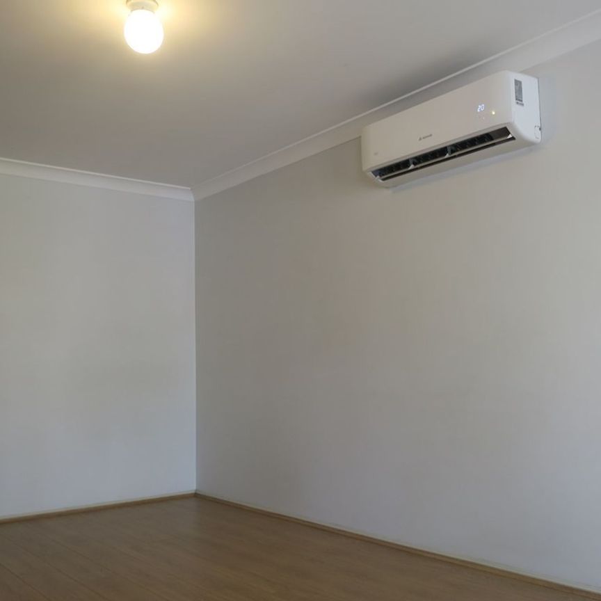 Modern Townhouse!! - Photo 1
