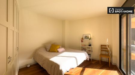 barcelona, Catalonia 08018 - Photo 5