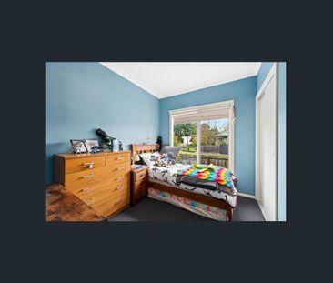 WALK TO RESTAURANTS, CAFES, CBD - Photo 4