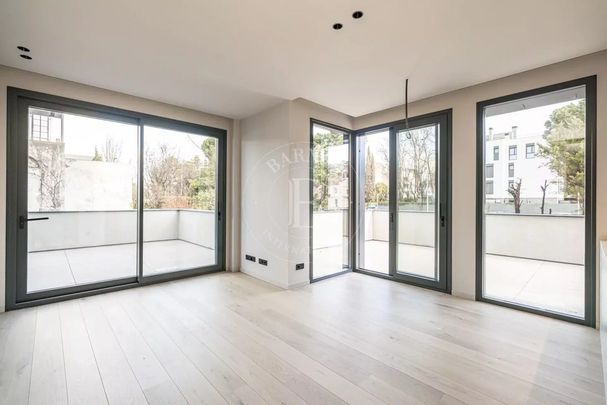 Madrid, Community of Madrid 28043 - Foto 1