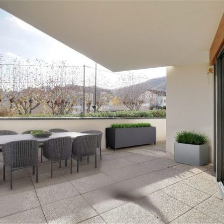 T3 - AVENUE DE VILLARS TERRASSE GARAGE ET CAVE - Photo 3