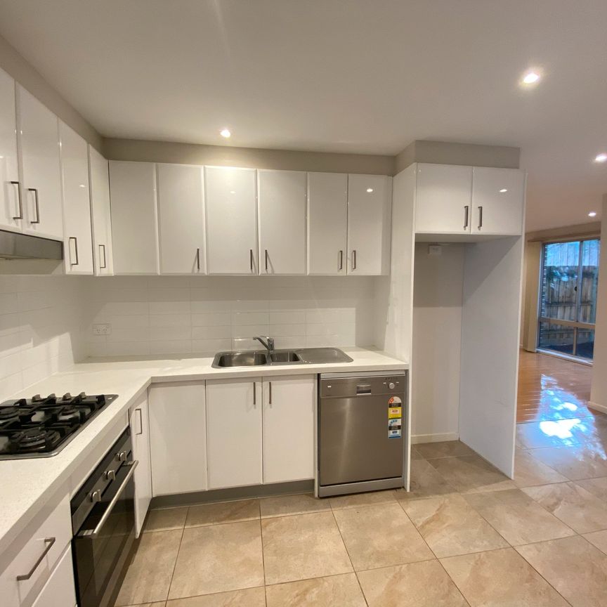Double Storey Townhouse in Perfect Location - Photo 1