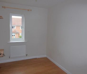 3 bedroom end of terrace house to rent - Photo 1