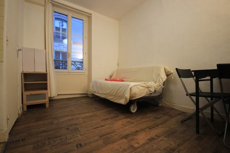 Appartement a louer Paris - Loyer €457/mois charges comprises ** - Photo 3