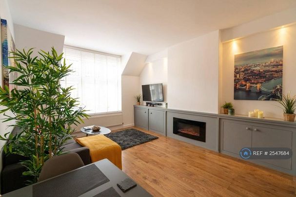 1 bedroom flat to rent - Photo 1