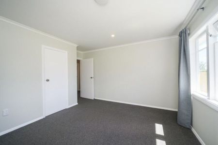 3-Bedroom Home for Rent in Palmerston North - Photo 5