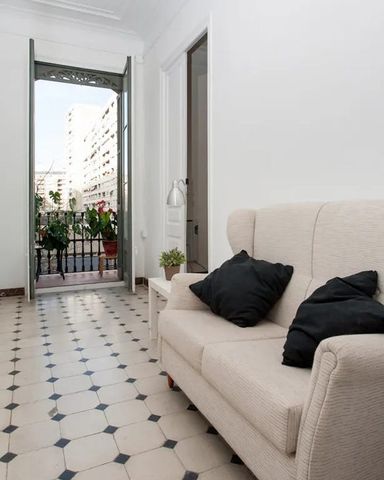 Carrer de València, Barcelona, Catalonia 08015 - Photo 4