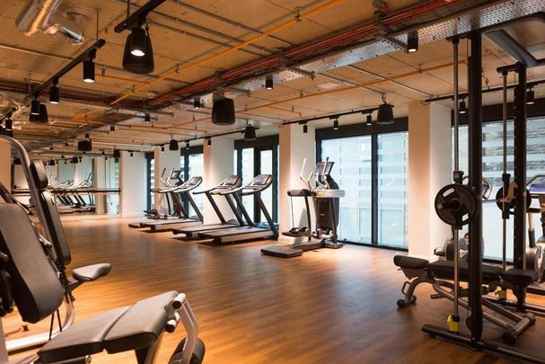 Studio to rent - Photo 1