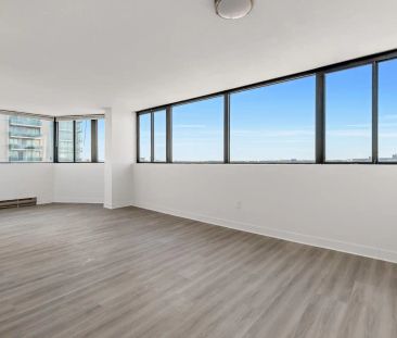 Walden Circle — 1 Bedroom Spacious Unit **Free Rent Incentive** - Photo 2
