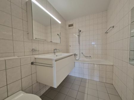 Marly - Spacieux appartement rénové de 4.5 pièces au 1er étage - Photo 4