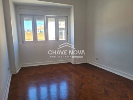 Apartamento T3 em Lisboa - Photo 2