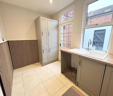 67 Dundela Avenue, Belfast, BT4 3BU - Photo 6