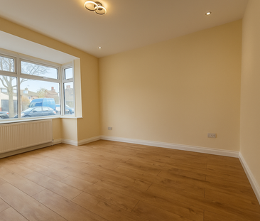 4 bedroom terraced house to rent - Photo 1