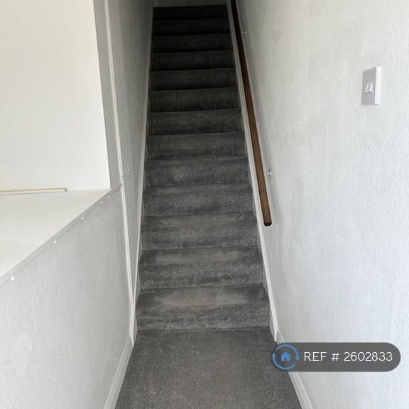 2 bedroom maisonette to rent - Photo 1