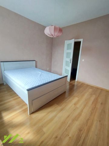 Do wynajęcia: przestronne 2-pokojowe mieszkanie 49 m² w sercu miasta! - Photo 2