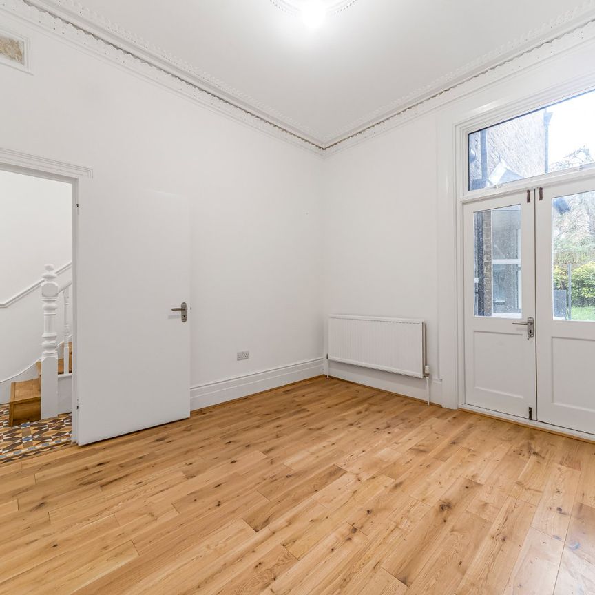 Arodene Road, London, SW2 - Photo 1