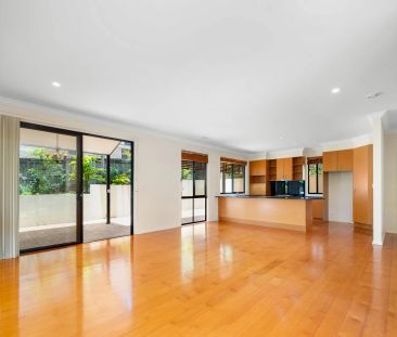 Spacious & Private Family Home in Prime Kelvin Grove Location - Photo 2