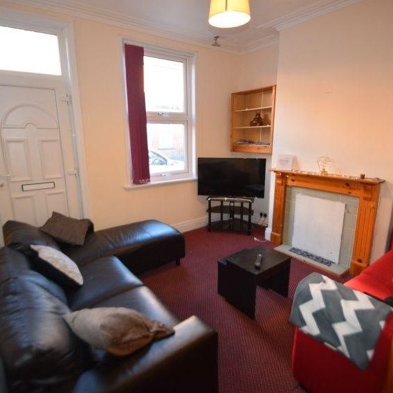 3 bedroom house share to rent - Photo 1