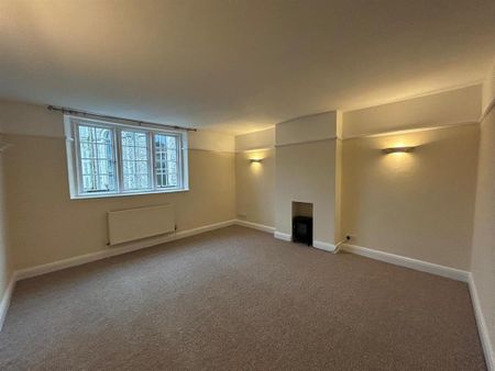 3 bedroom apartment to rent - Photo 2
