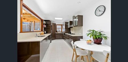 Three (3) Bedroom Solid House - Hurstville - Photo 3