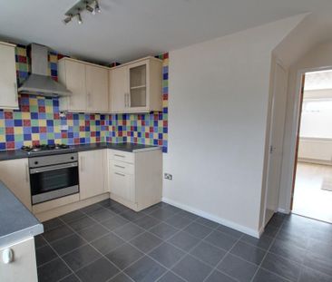 2 bedroom townhouse to rent - Photo 1