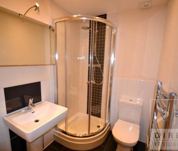 2 bedroom block of apartments to rent - Photo 3