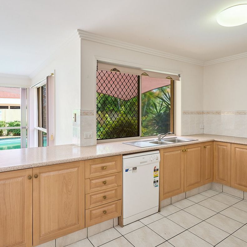 23 Deborah Avenue, Benowa, QLD 4217 - Photo 1