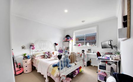 Spacious 4-Bedroom Family Home for Rent in Bonshaw - Photo 2