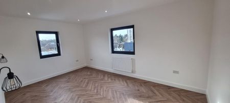 2 bedroom flat to rent - Photo 4
