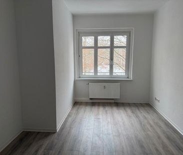 Schöne renovierte 2,5-Zimmer-Wohnung - Foto 2