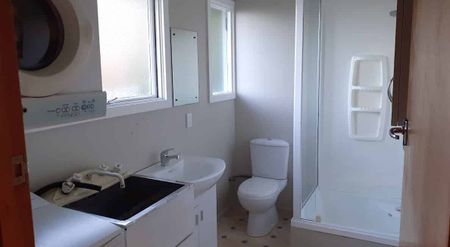 Sunny 3 bedroom home rural outlook - Photo 5