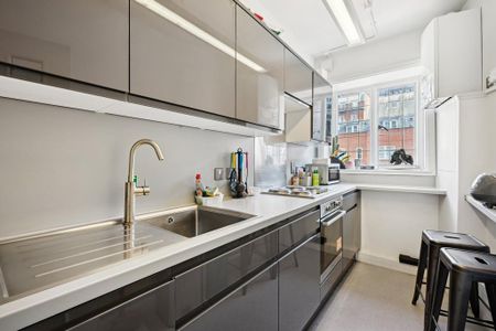 1 bedroom in a house share to rent - Photo 3