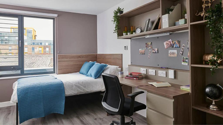 1 bedroom in a flat share to rent - Photo 5