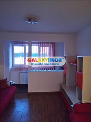 Inchiriere apartament 3 camere Vitan Barzesti Confort Park - Fotografie 1