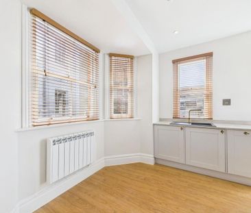 2 bedroom apartment to rent - Photo 6