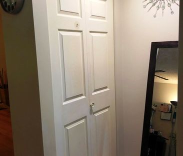 GREAT TERA LOSA 3 BED, 2 BATH, CONDO W/ OPEN FLOOR CONCEPT & OUTDOO... - Photo 2