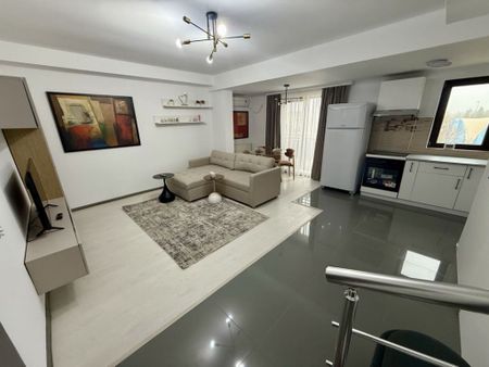 Giurgiului intrarea giurgiului studio - Fotografie 2