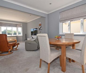 3 bedroom bungalow to rent - Photo 3
