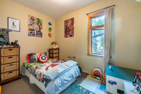 Captivating on Castlewood Road - Photo 3