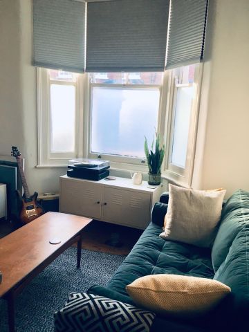 1 Bed Flat, Greyhound Road, N17 - Photo 3